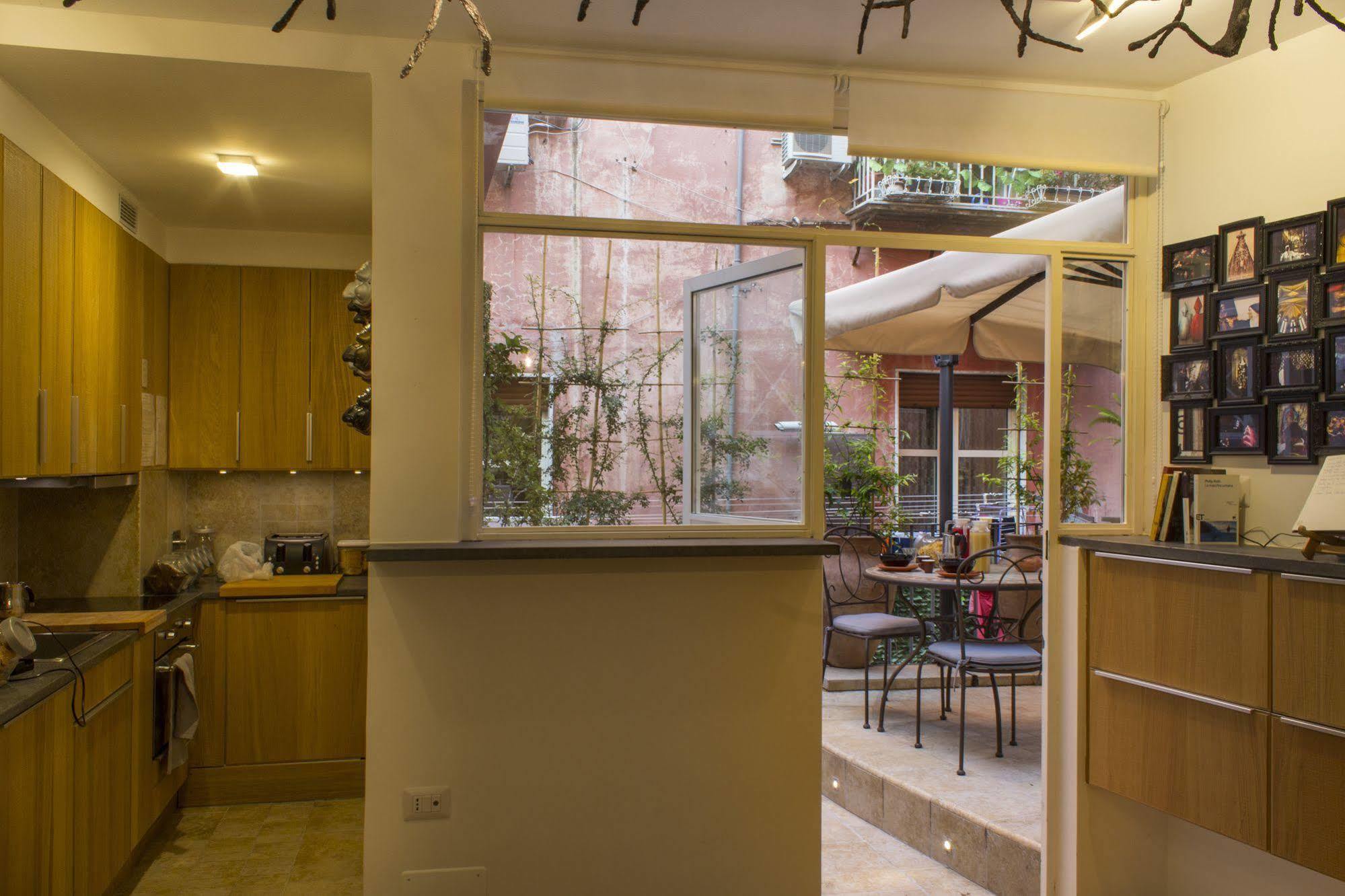Casa Latina Bed & Breakfast Napoli Exterior foto