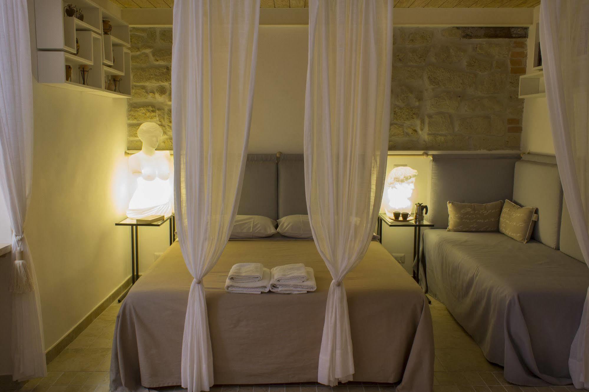Casa Latina Bed & Breakfast Napoli Exterior foto