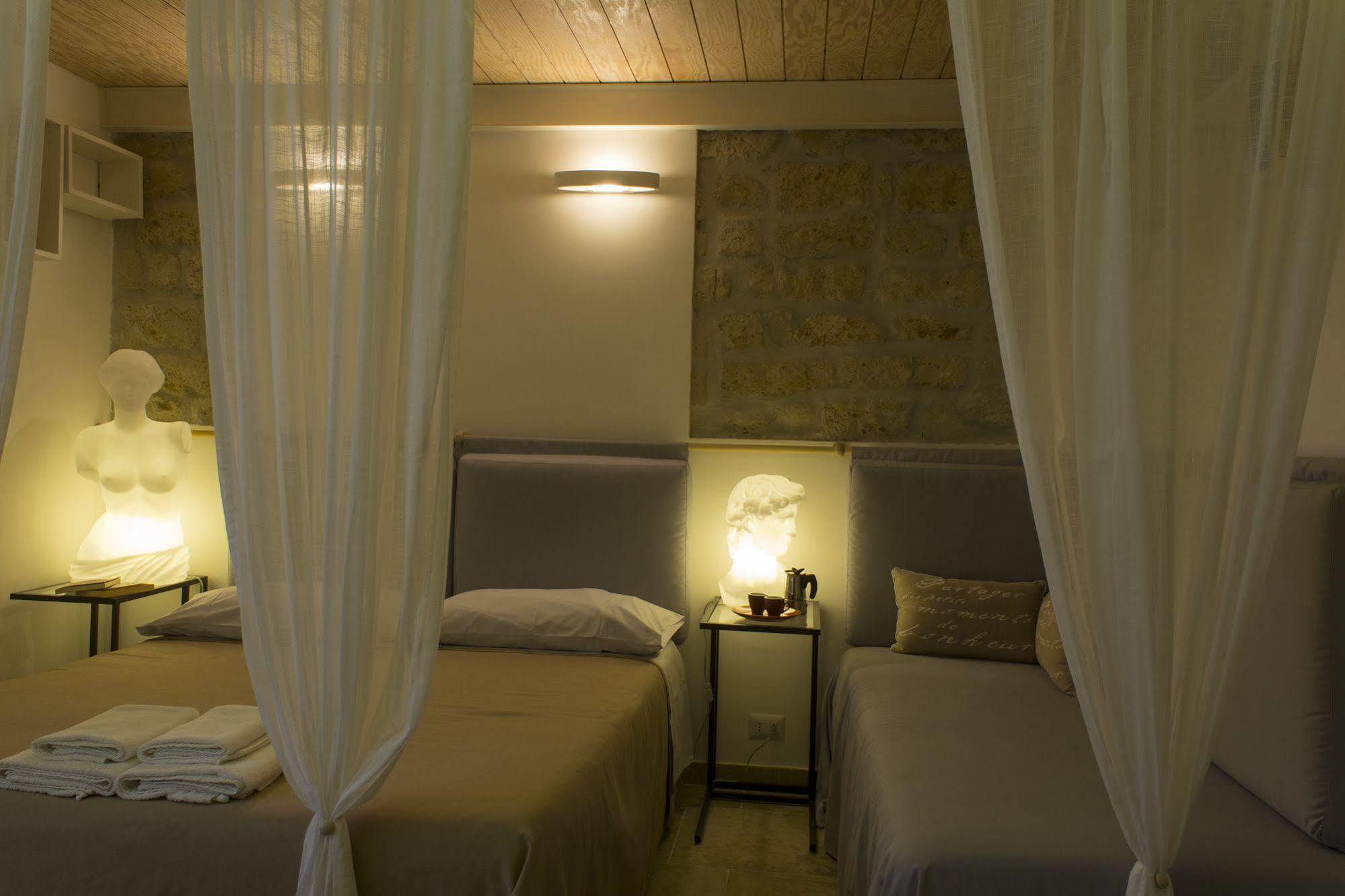 Casa Latina Bed & Breakfast Napoli Exterior foto
