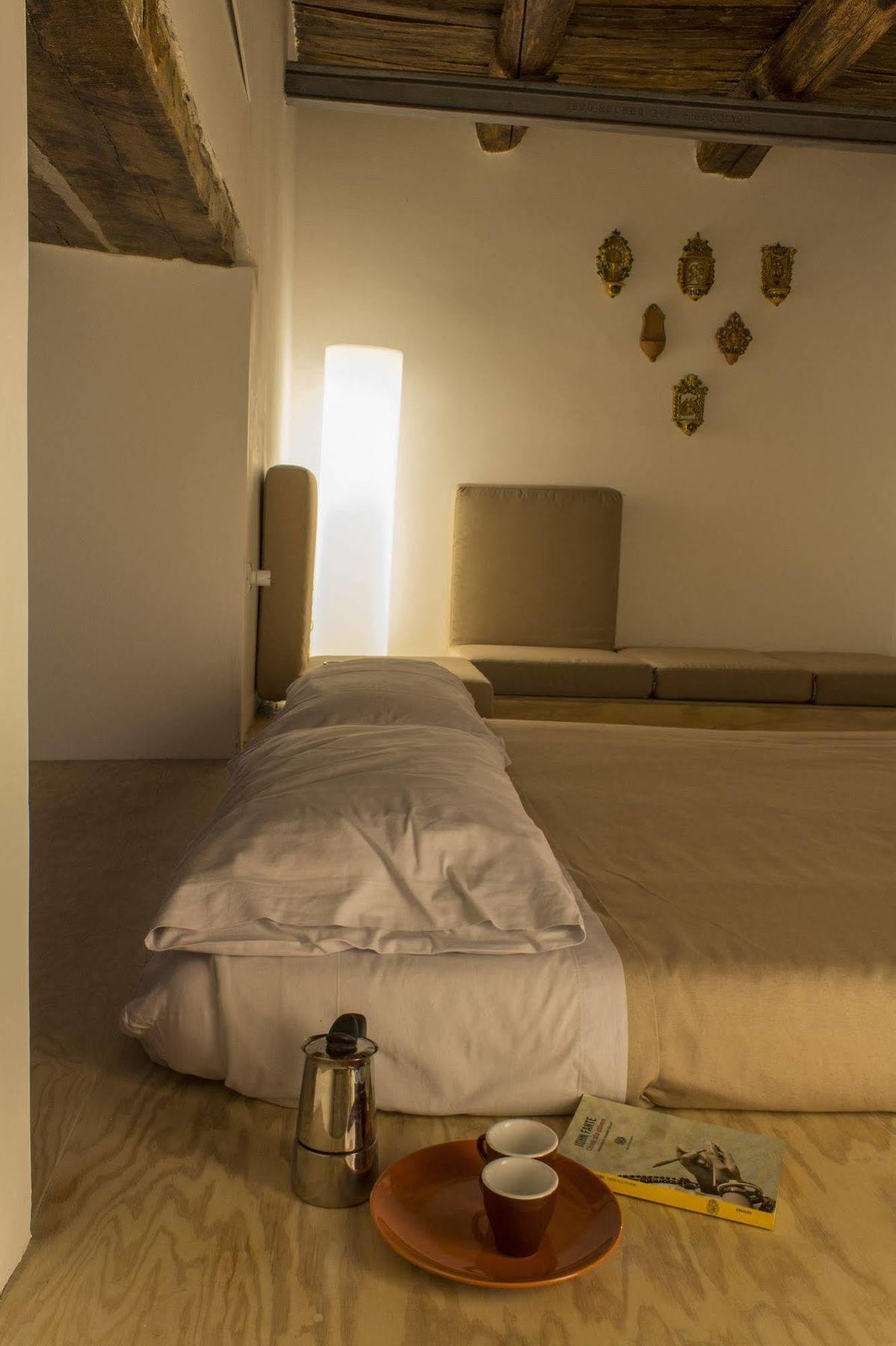 Casa Latina Bed & Breakfast Napoli Exterior foto