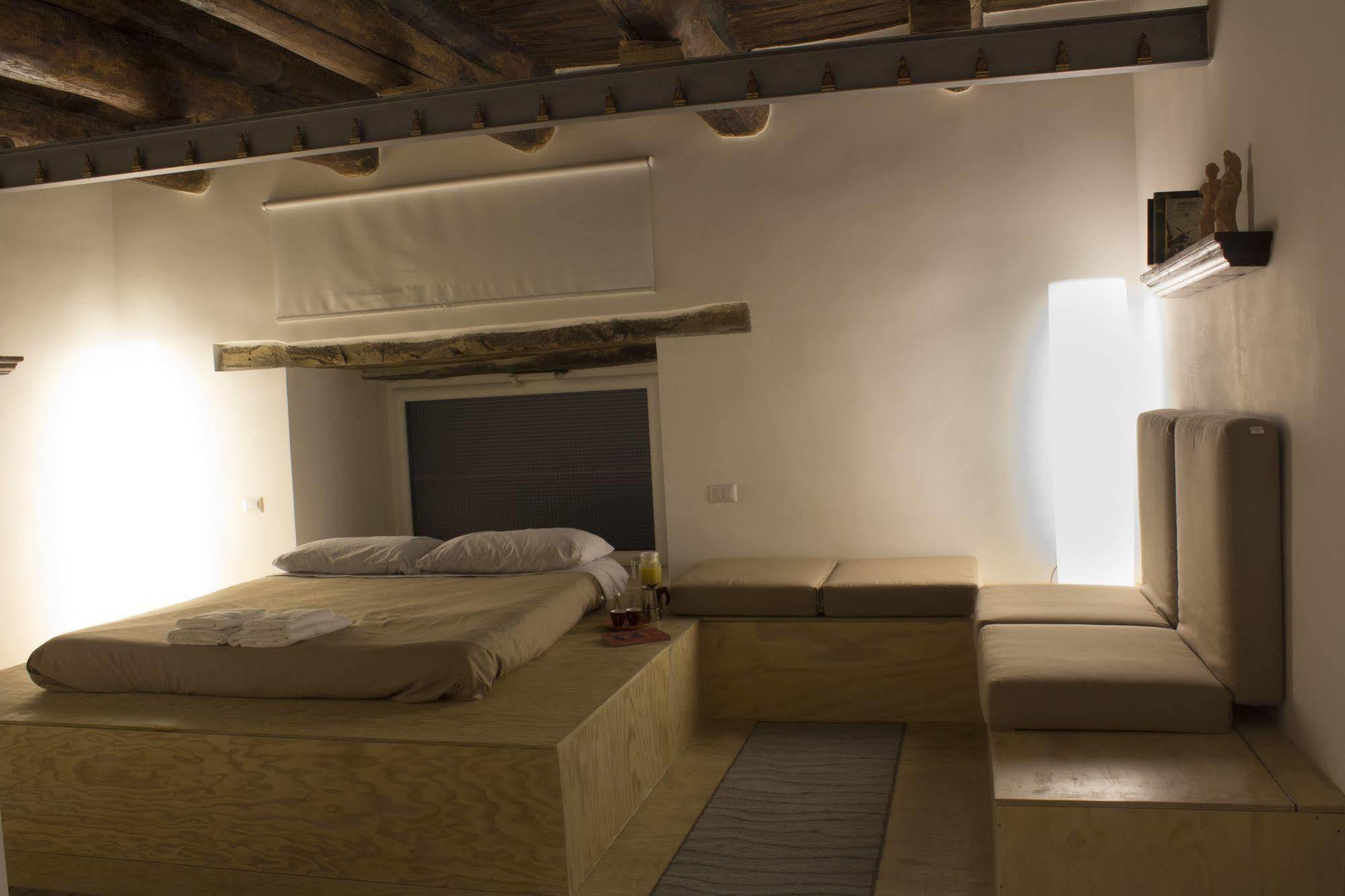 Casa Latina Bed & Breakfast Napoli Exterior foto