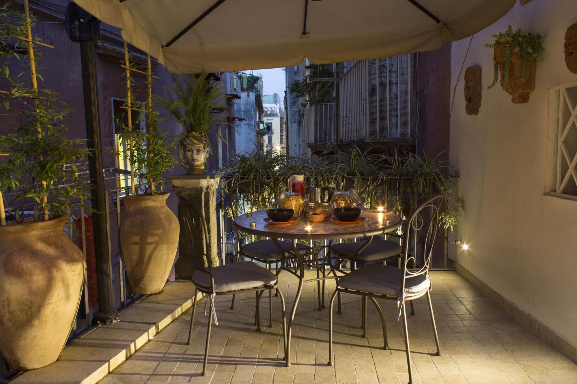 Casa Latina Bed & Breakfast Napoli Exterior foto